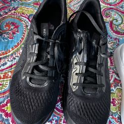 Black Sneaker 