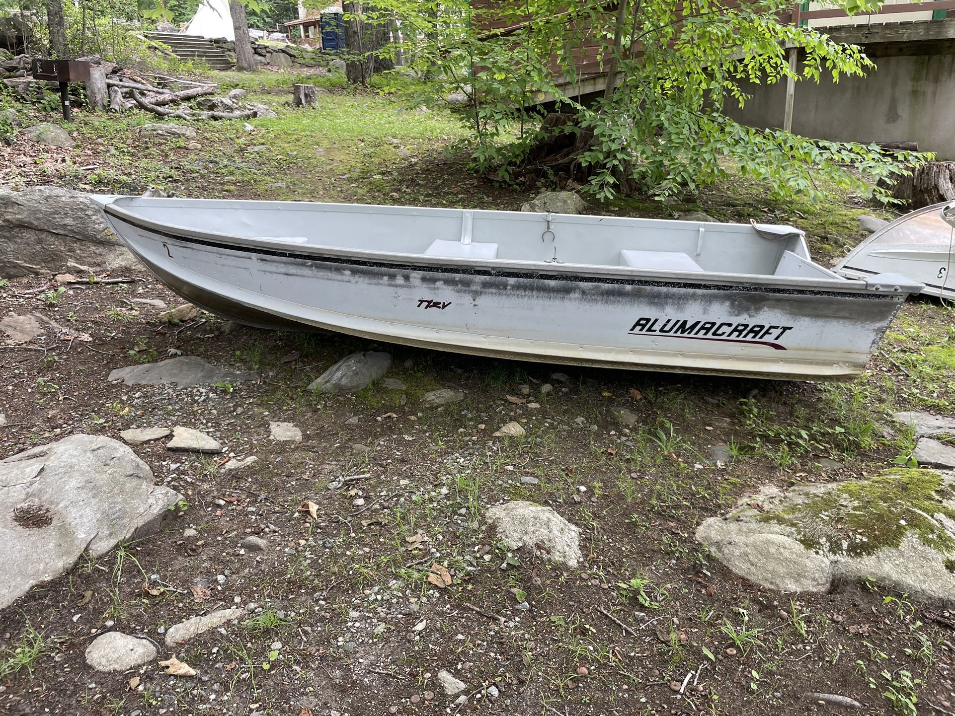 Alumacraft T 12 V Boat