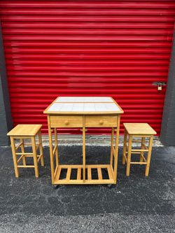 KITCHEN CART DINING TABLE AND CHAIRS / DRAWERS/ DELIVERY NEGOTIABLE