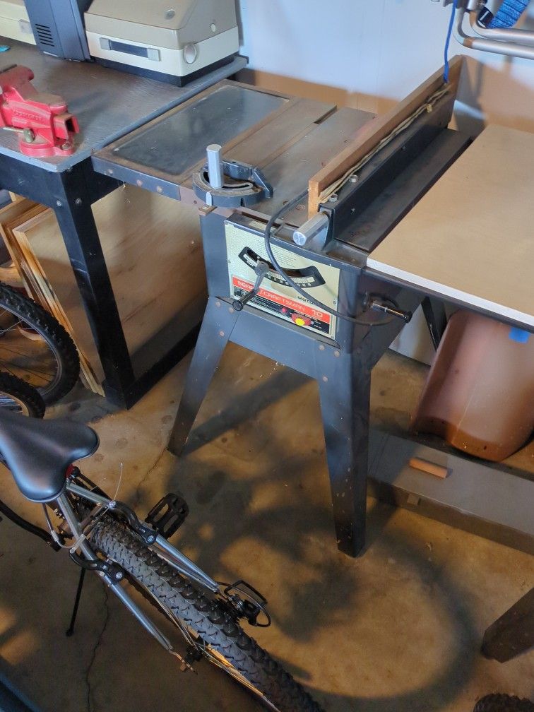 Sears Craftsman Table Saw With Blades