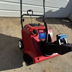 Toro 21” Snowblower w/electric Start