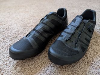 Pearl Izumi Attack Carbon Road Cycling Shoes with BOA - Sz 47 EU / 13 US