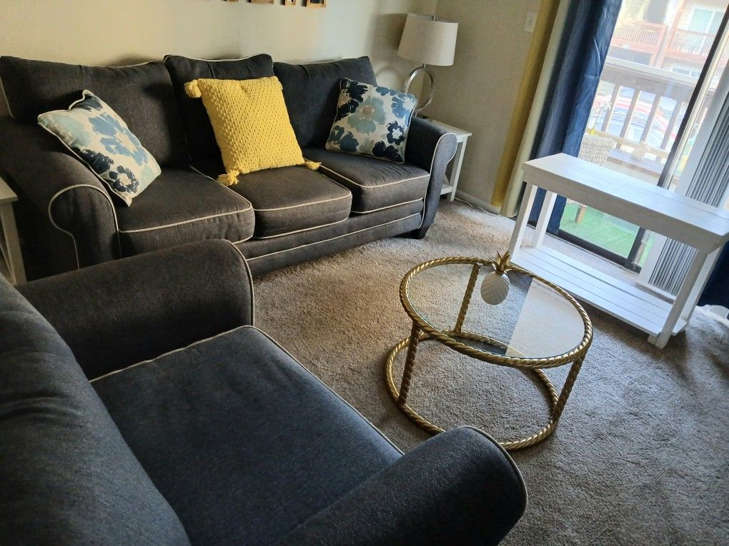 LIVING ROOM FURNITURE!