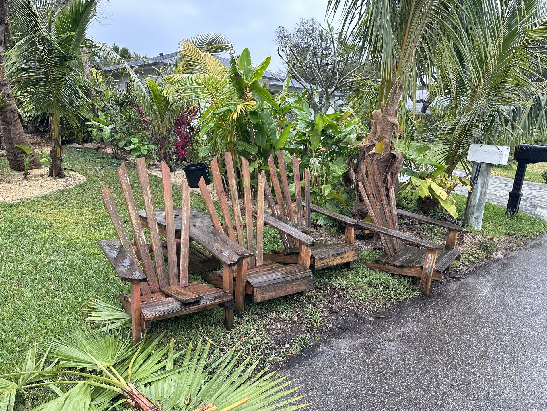 Free needs a little work and pressure washing much for the price and they’re in Ok Shape