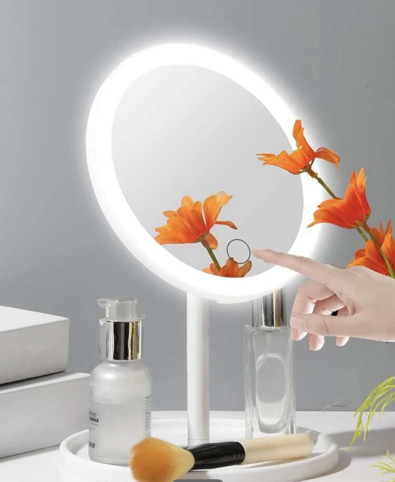LED MAKEUP VANITY MIRROR WITH JEWELRY HOLDER BASE