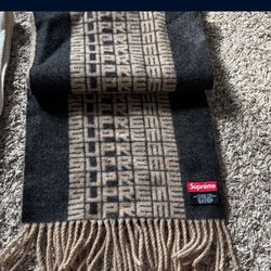 Supreme Scarf