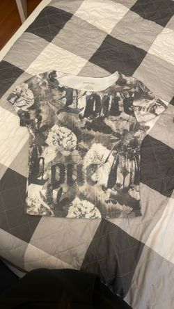 Women’s shirt