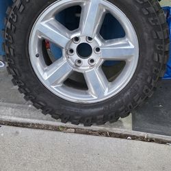 305/55/20 Chevy Rims