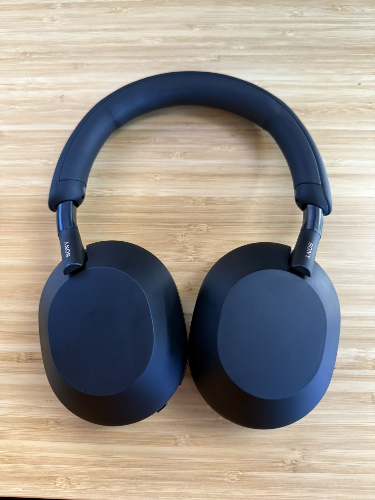 WH-1000XM5 Premium Wireless Noise Canceling Headphones | Black