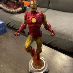 Old School Iron Man Plastic Statue