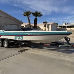 1993 Hallett 210