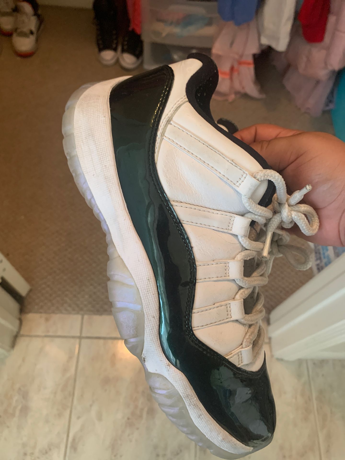 jordan 11 low emerald green