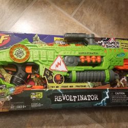 Nerf Zombie Strike Revoltinator Blaster / Brand New Package / Never Used