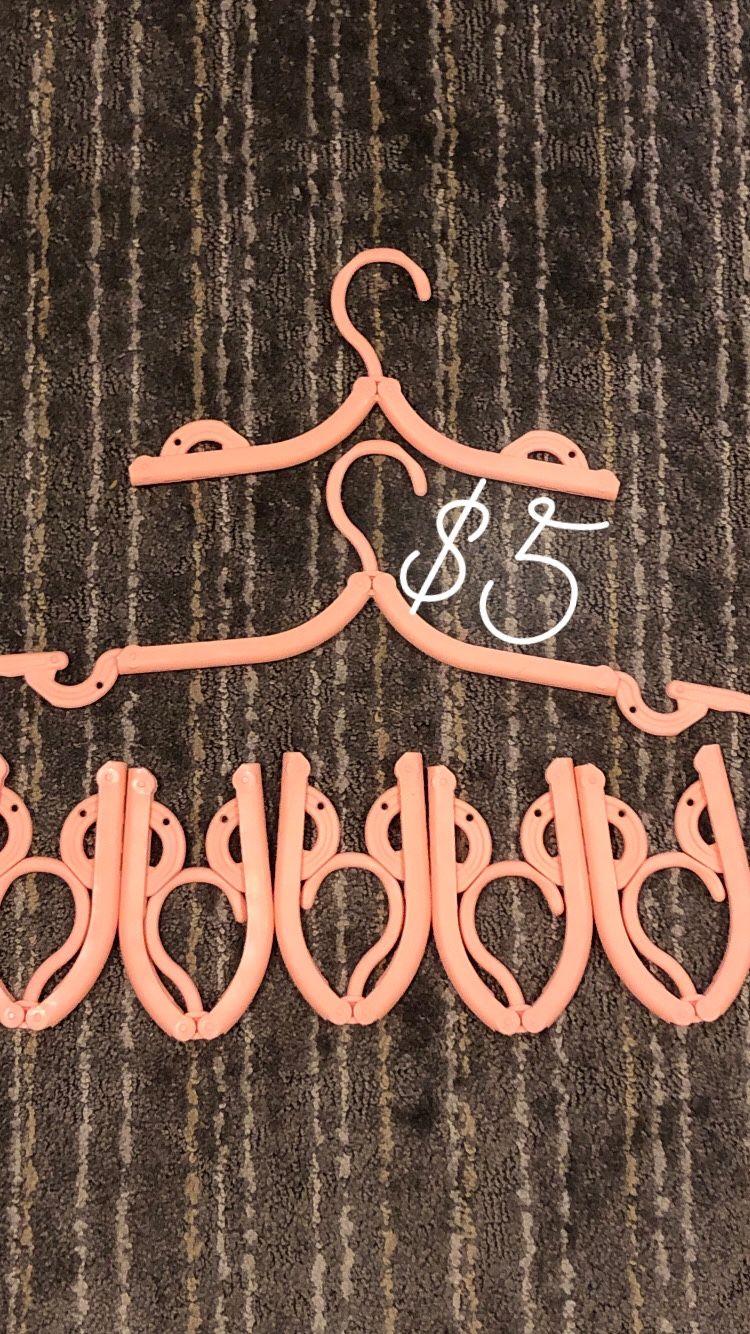 Folding Clothing Hangers 7-pack