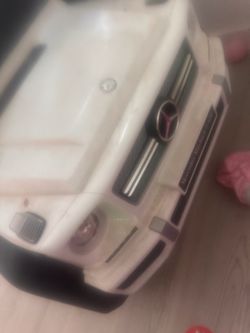 Benz ride on car
