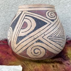 PRE-HISTORIC CASAS GRANDES POLYCHROME POTTERY OLLA  