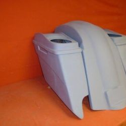 Harley Davidson 5″ Heritage Softail Extended Saddlebags Dual 6.5″ Speaker Lids Fender Dual Cutouts