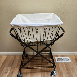 Laundry basket on wheels