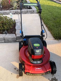 Toro 60v self propelled lawn mower
