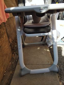 Silla Para Comer Marca Chico Usada En Muy Buen Estado