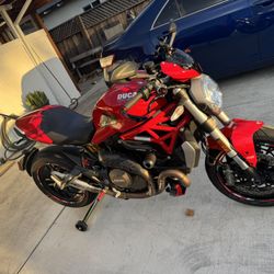 2014 Ducati Monster 1200