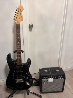 Squier Stratocaster With Fender Frontman 15G Amp and Proline stand