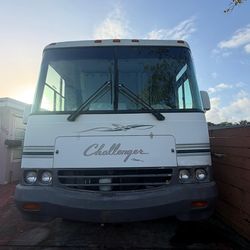 RV 1999 Chevrolet. Challenge.