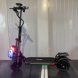 Dual-motor high-speed electric scooter