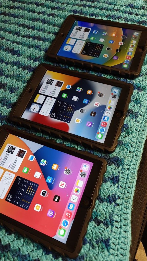 iPad 5th Generation Like New WiFi