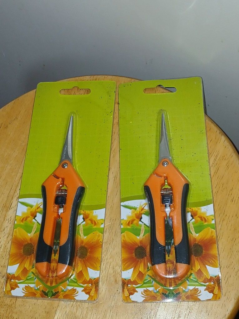 Scissor Cutting Folower
