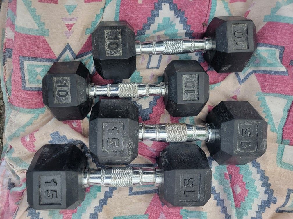 SET OF 10s. AND 15s. RUBBER COATED HEXHEAD DUMBBELLS
TOTAL 50LB.
11525 S HALSTED DUNKINDONUTS/7111.S WESTERN WALGREENS
50$ CASH ONLY AS IS