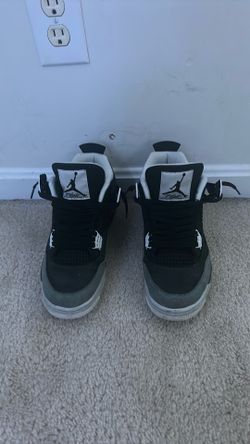 Jordan 4 Retro “Fear”