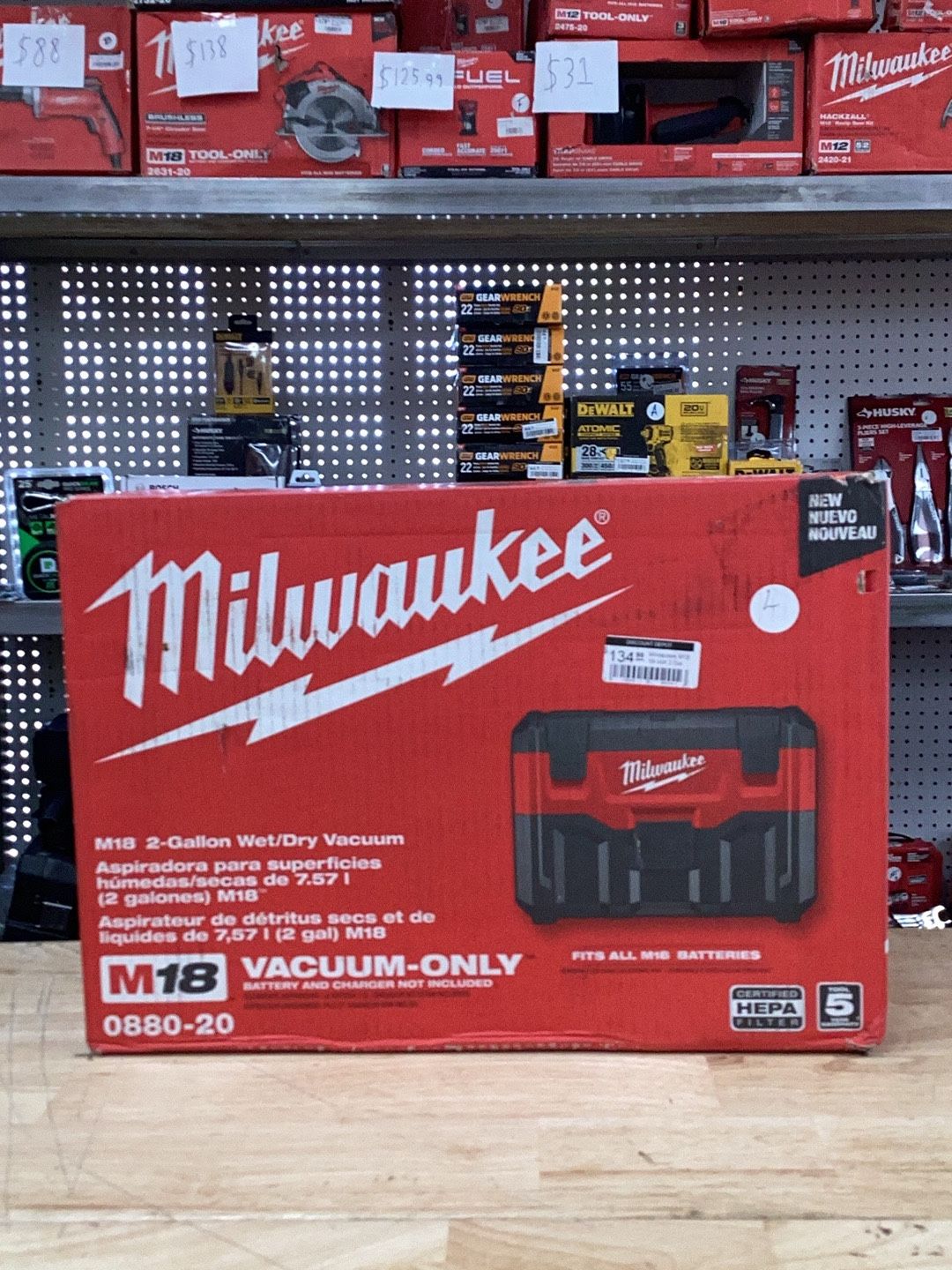 Milwaukee M18 18-Volt 2 Gal. Lithium-Ion Cordless Wet/Dry Vacuum (Vacuum-Only)