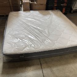 Sealy Performance PlushTop 