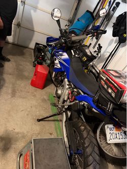 2011 Yamaha bike title in hand - runs good need to get rid and of it asap