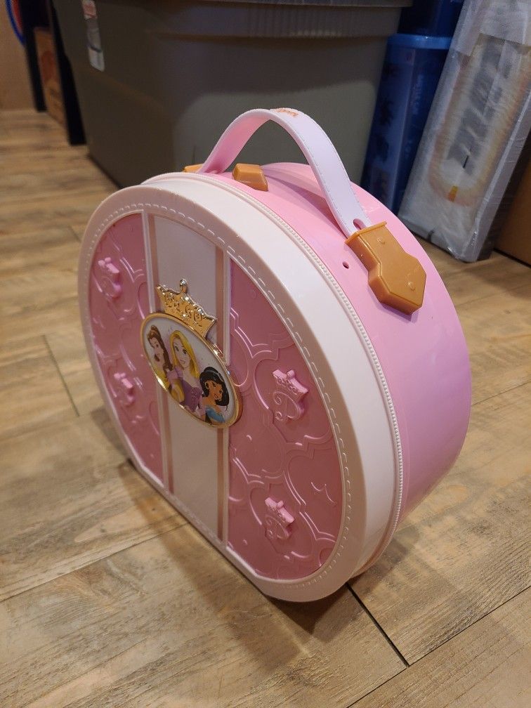 Disney's Princess Make Up/Jewelry Vanity