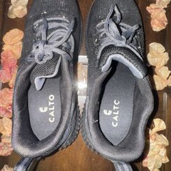 CALTO Black Men's Athletic Sneakers Lace Up Mesh Low Top Q216