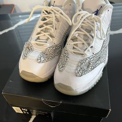 Air Jordan 11 Retro Low