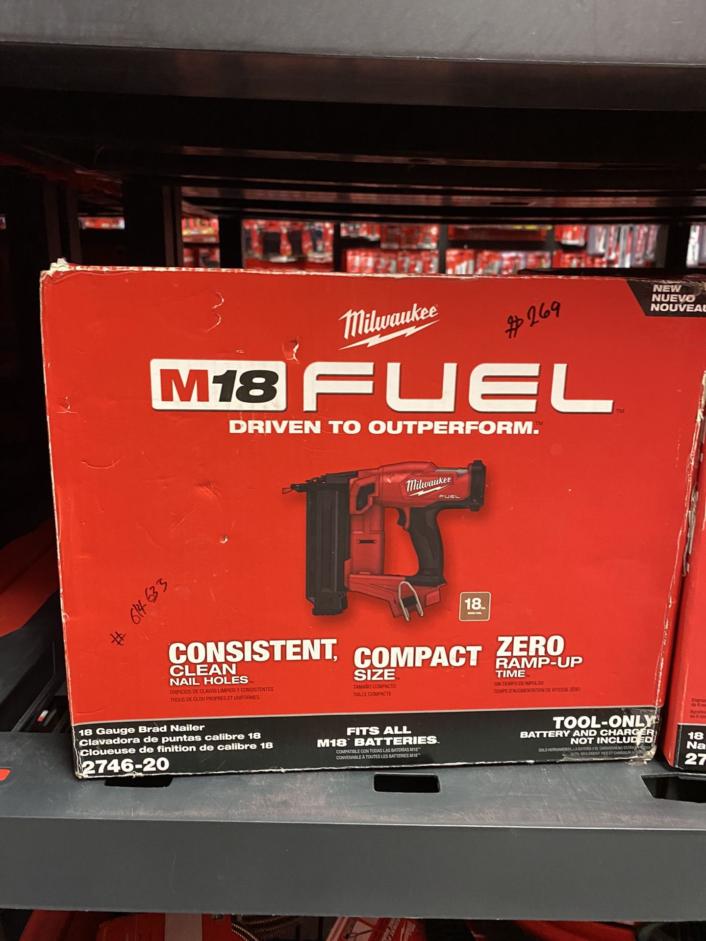 Milwaukee M18 Fuel 18 Gauge Brad Nailer 