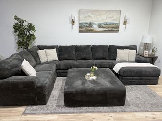Huge Mammoth Sectional Couch - Delivery available
