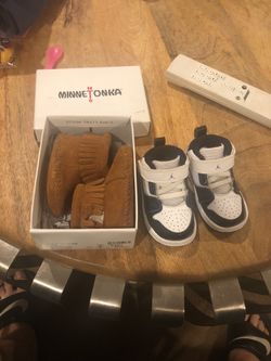 Baby shoes size 1 /4c