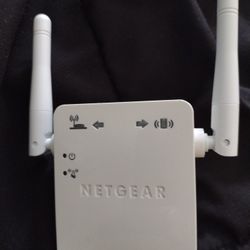Netgear  Range Extender 