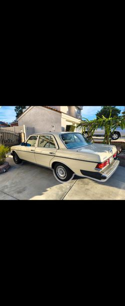Mercedes Benz 300D