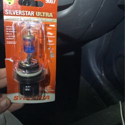 SYLVANIA SILVERSTAR ULTRA HEADLAMP 9007