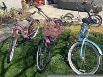 Bikes 3 Cruisers, 1 Three Wheeled E- Tricycle, Schwinn, Electra, Barnaby, Look!
