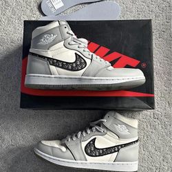 Jordan 1 Dior (65$ AirPods)