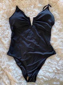 Women’s size XL swimsuit and swimwear lot