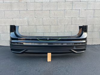 2022-2024 VOLKSWAGEN TIGUAN REAR BUMPER COVER OEM