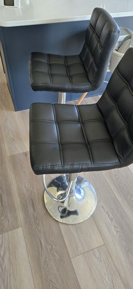 Bar Chairs Set Of 2