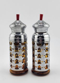 Vintage Set Of Amber Salt And Pepper Shakers 